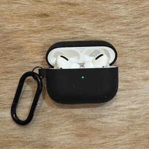 APPLE AIRPOD PRO with CHARGING CASE AND Black Silicone Case with Carabiner